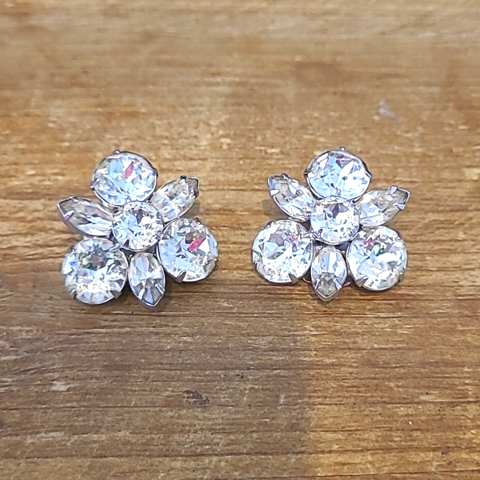 Stunning Eisenberg Rhinestone Clip Earrings Vintage 38$
